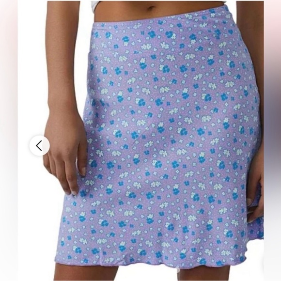 Free People Dresses & Skirts - Free People Ditsy Floral Lavender Skirt Size 4 Boho Festival Lettuce Edge Y2K